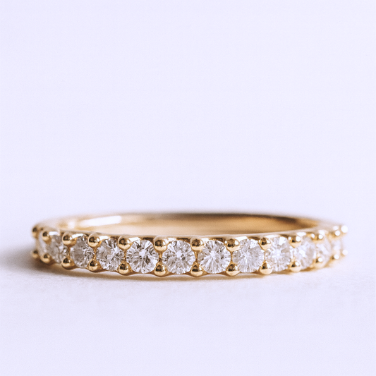 Anillo “Destello dorado”