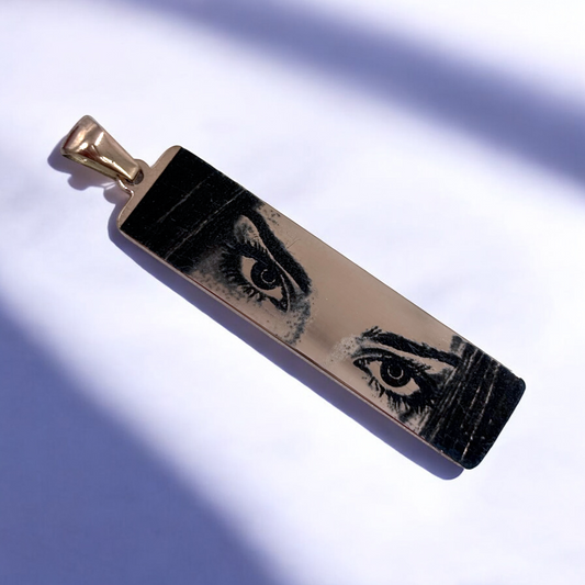 Placa Personalizada “Mirada Eterna”